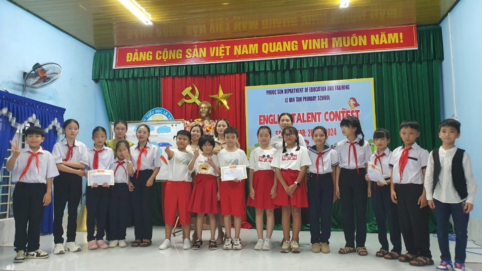 Triển khai Chương trình "Thiếu nhi Việt nam-Vươn ra thế giới" trên địa bàn
