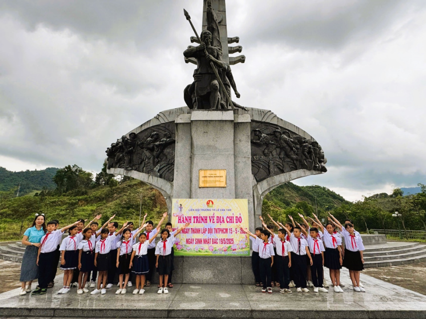 HÀNH TRÌNH VỀ NGUỒN CỦA THIẾU NHI HUYỆN PHƯỚC SƠN